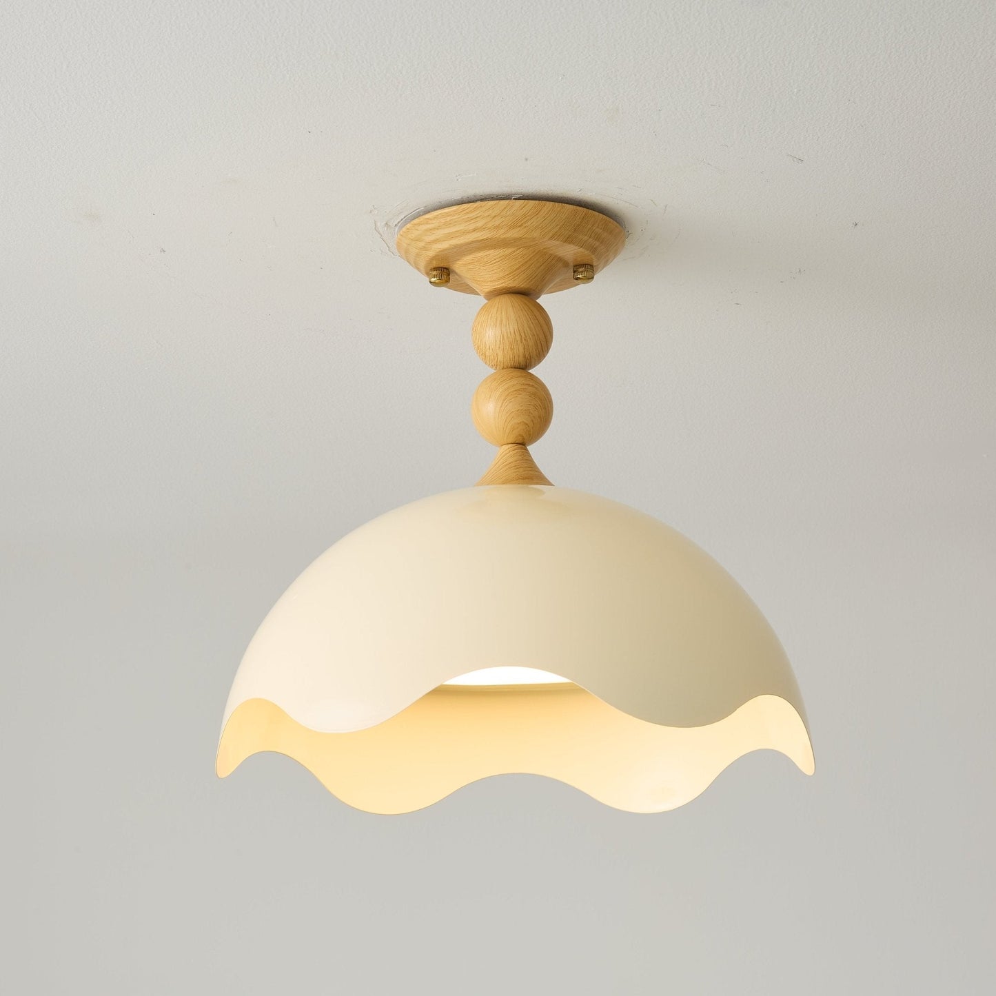 Liora Scallop Ceiling Light