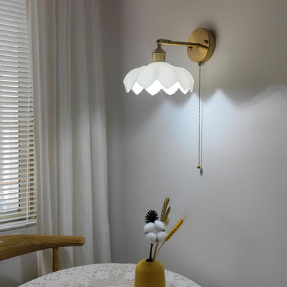 Lotus Rotatable Wall Lamp