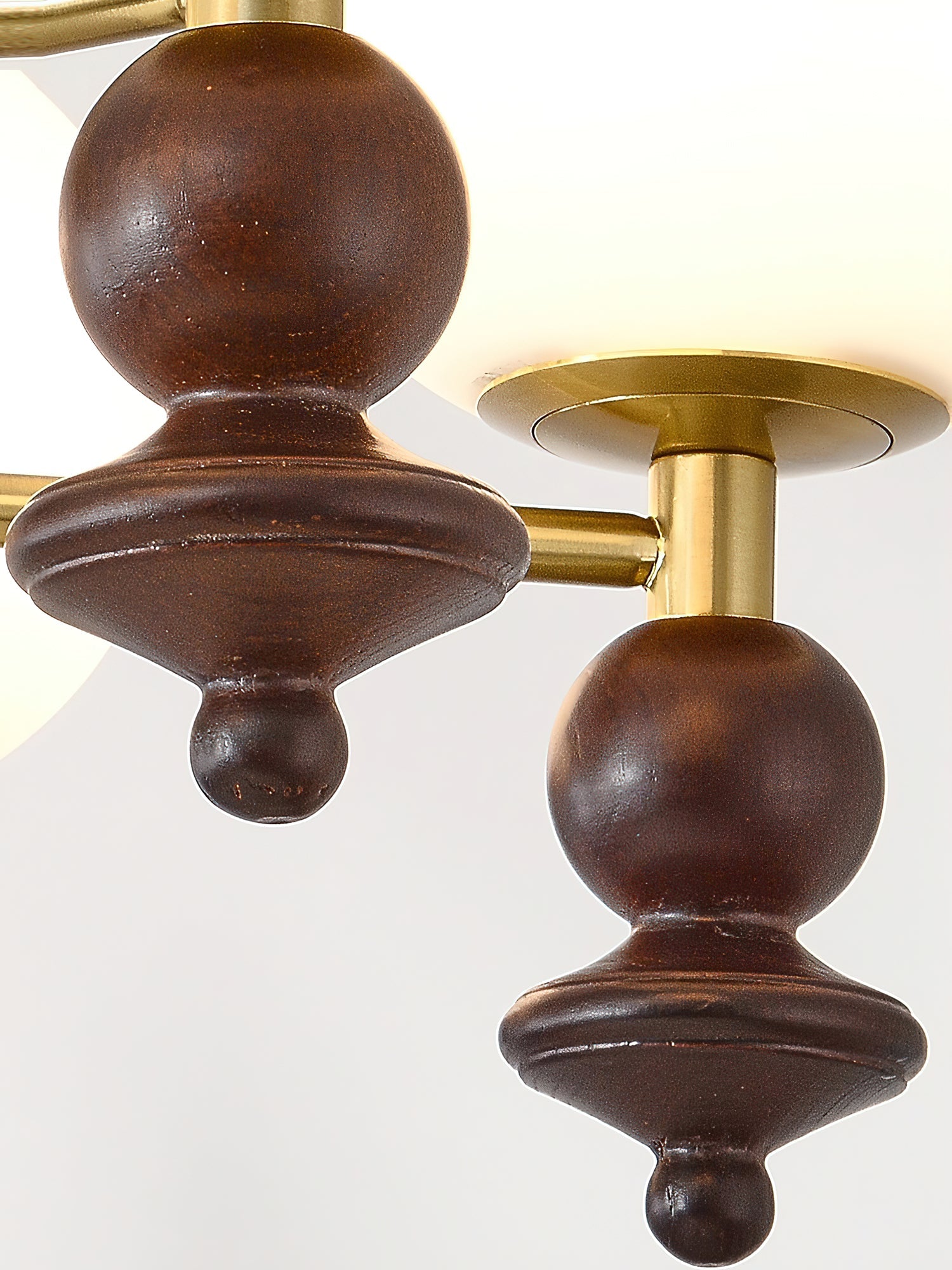 Lunaris Chandelier