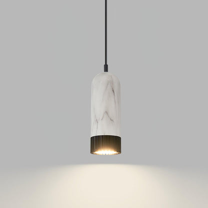 Maddy Pendnat Light