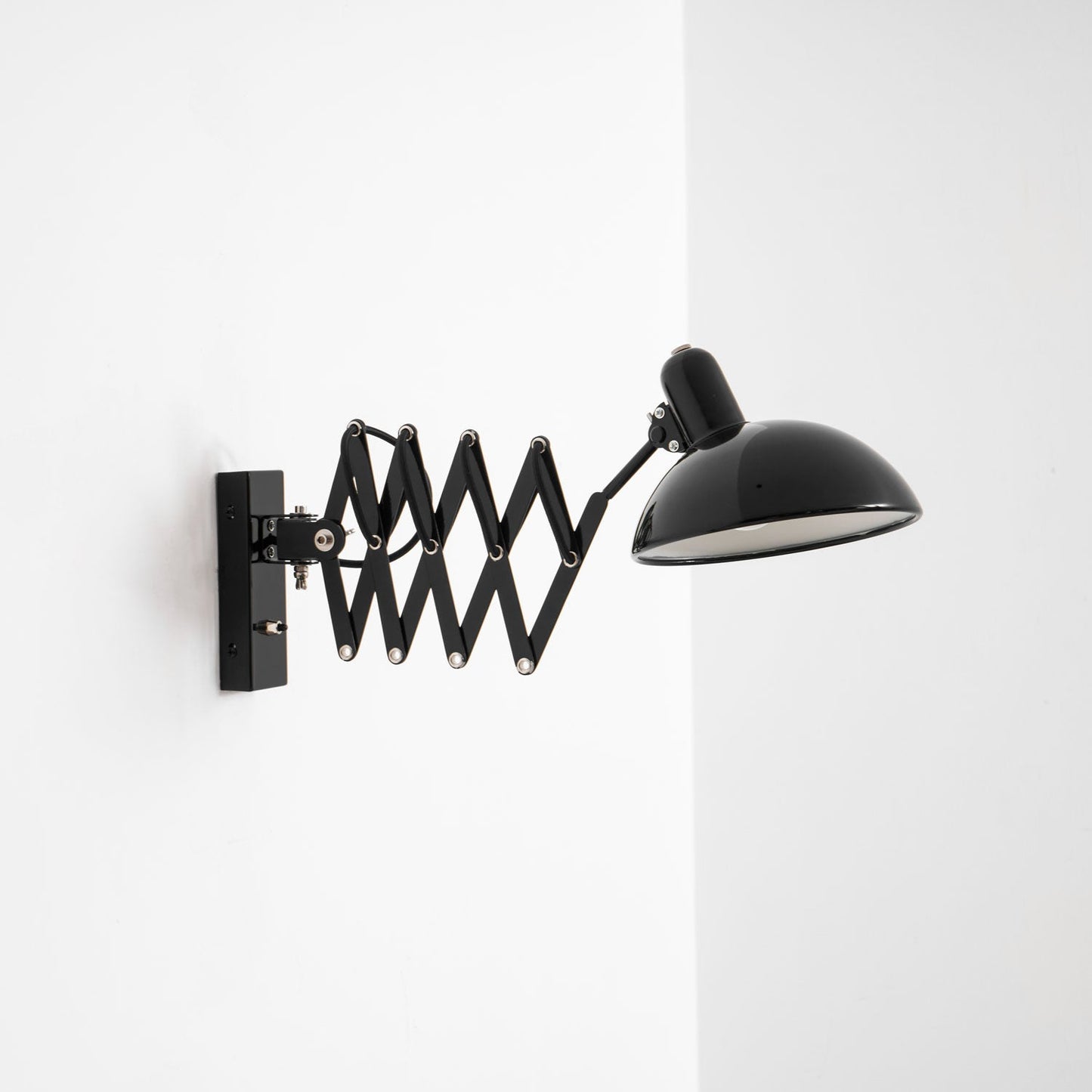 Maxon Adjustable Spring Wall Lamp