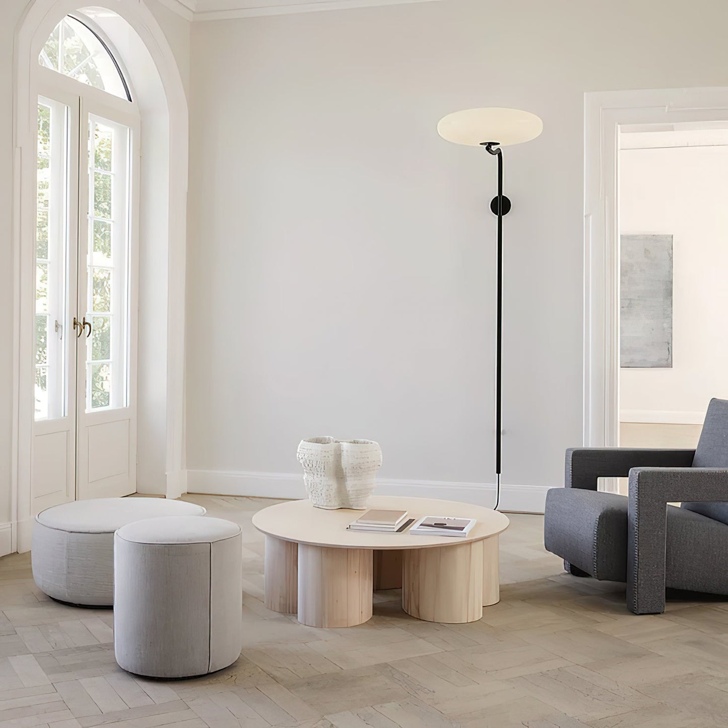 Arc Plug-in Wall Lamp