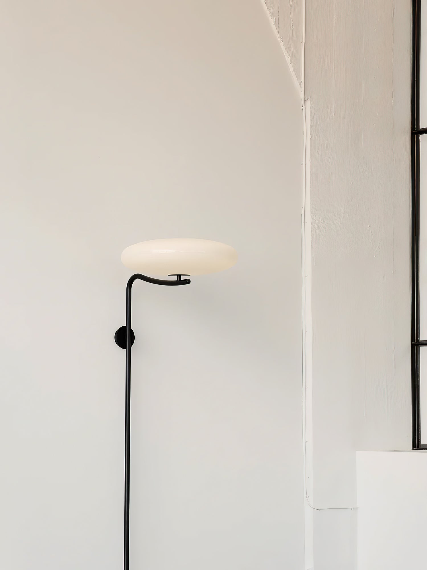 Arc Plug-in Wall Lamp