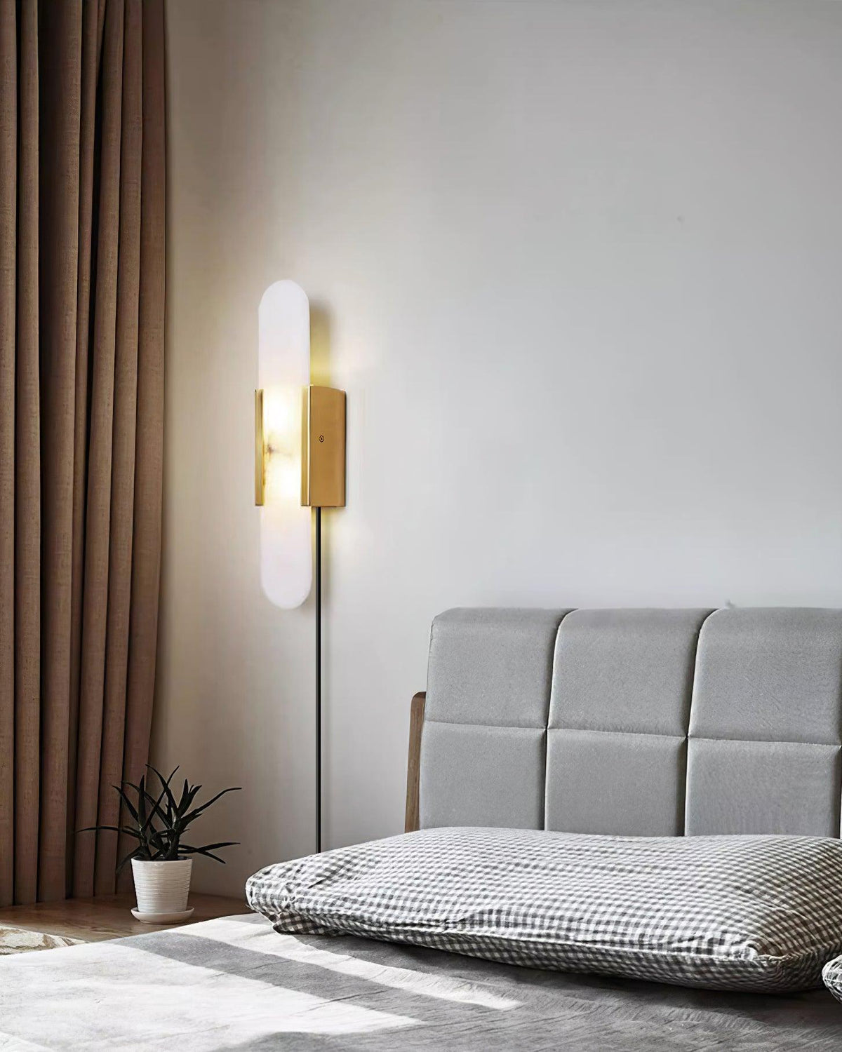 Melange Elongated Alabaster Plug-in Sconce