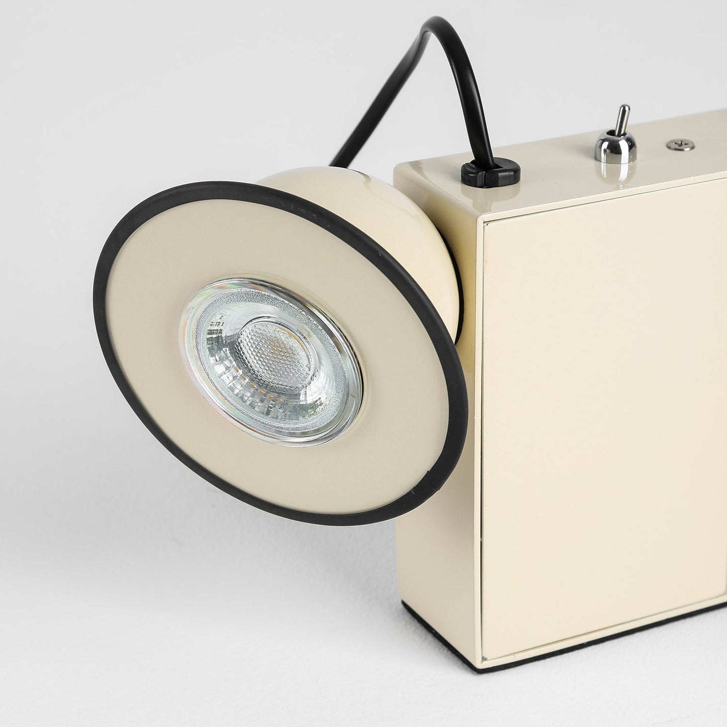 Roland Camera Table Light