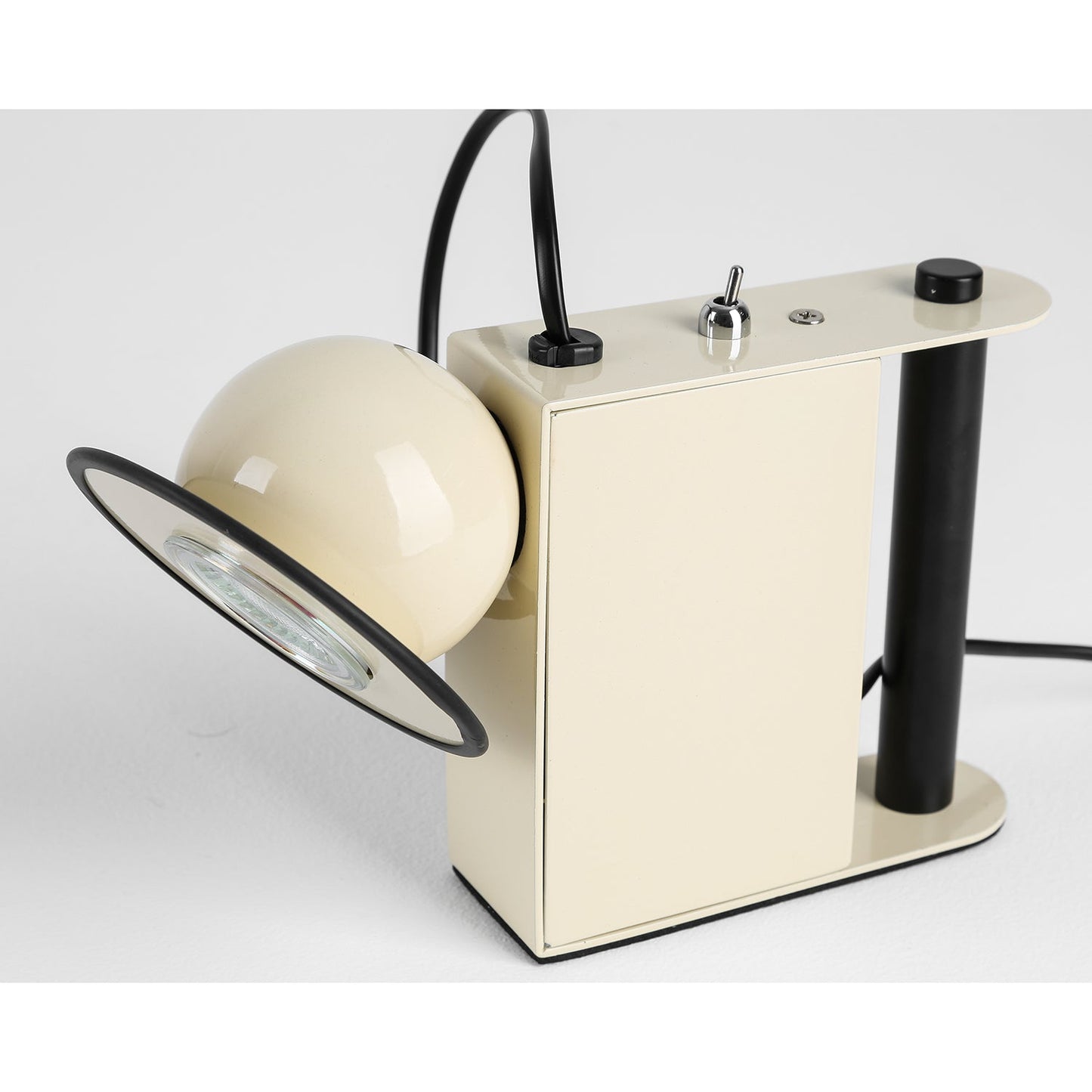 Roland Camera Table Light