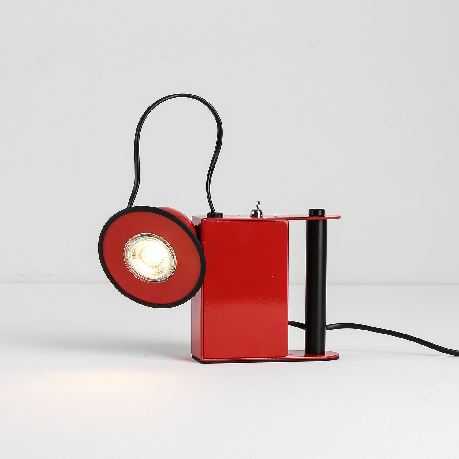 Roland Camera Table Light