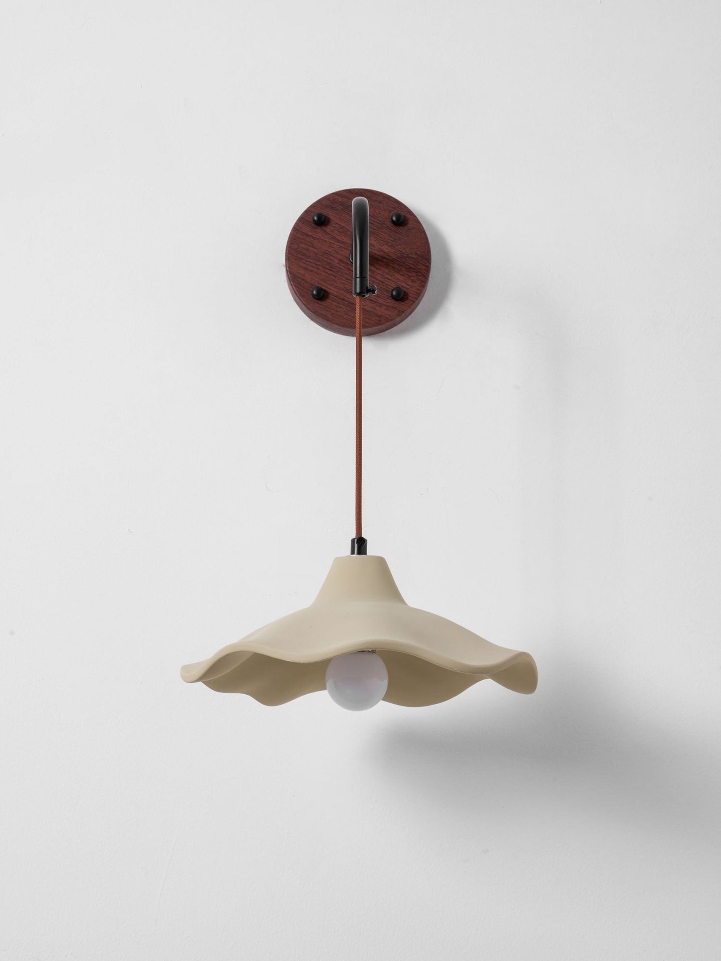 Mirella Sconce