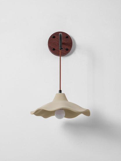 Mirella Sconce