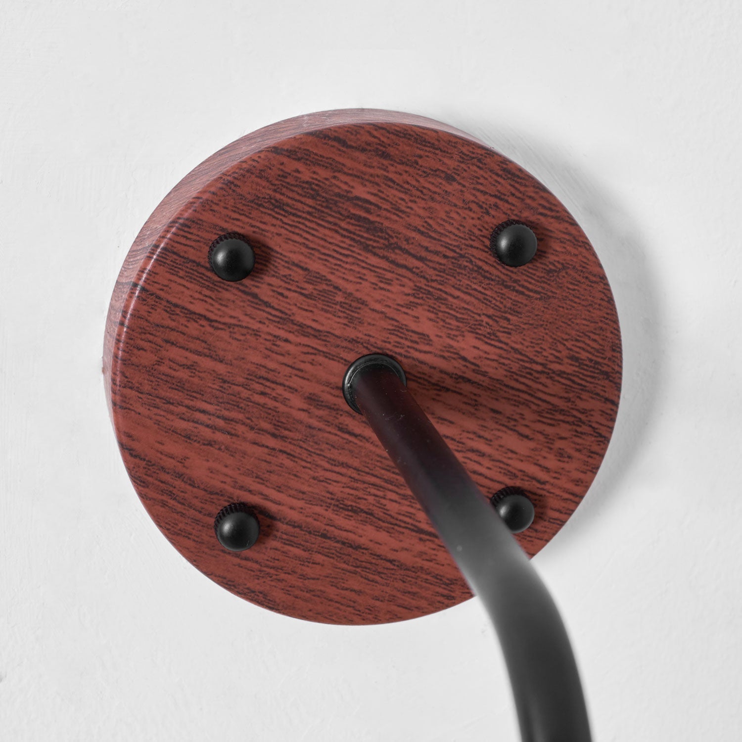 Mirella Sconce