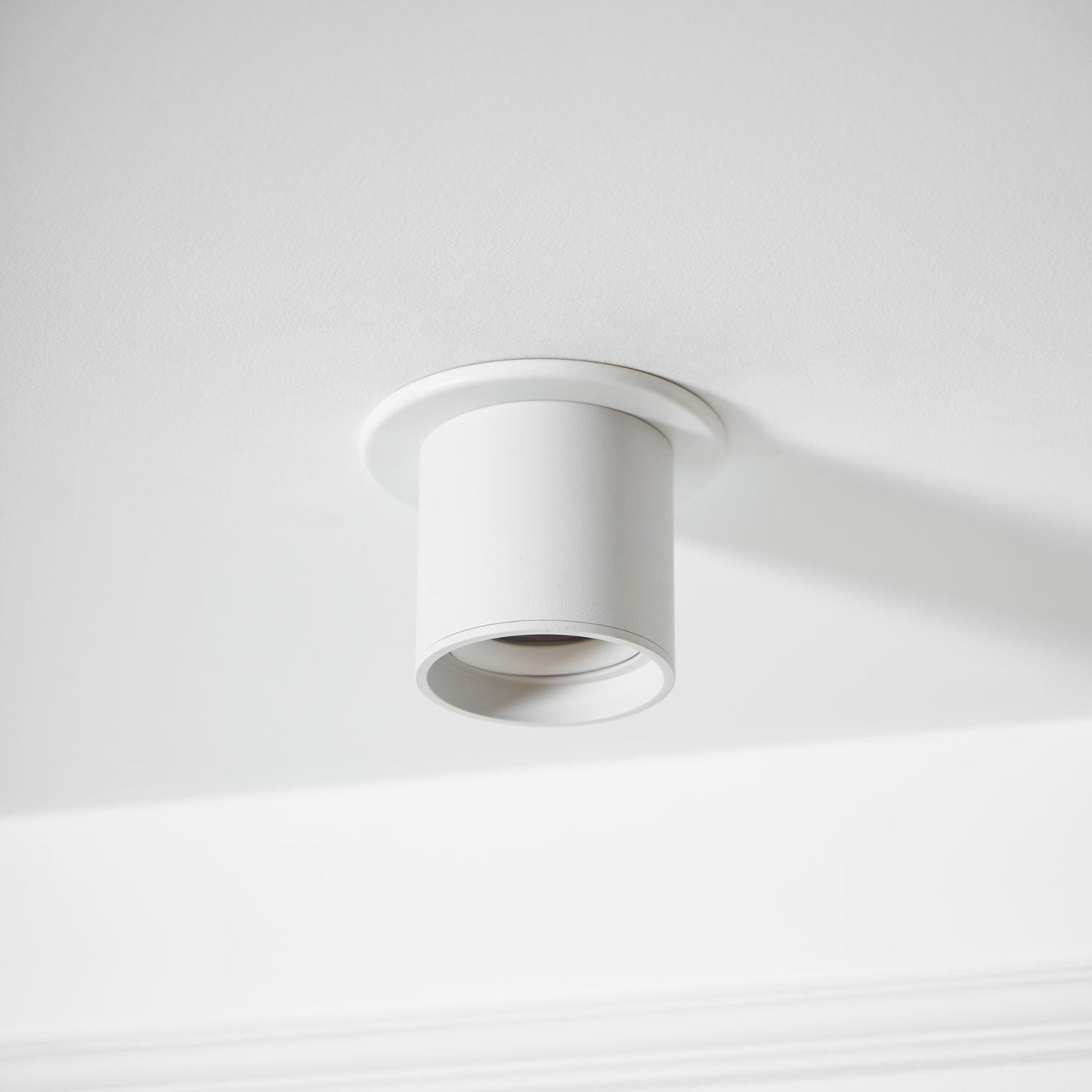 Modupoint Ceiling Light