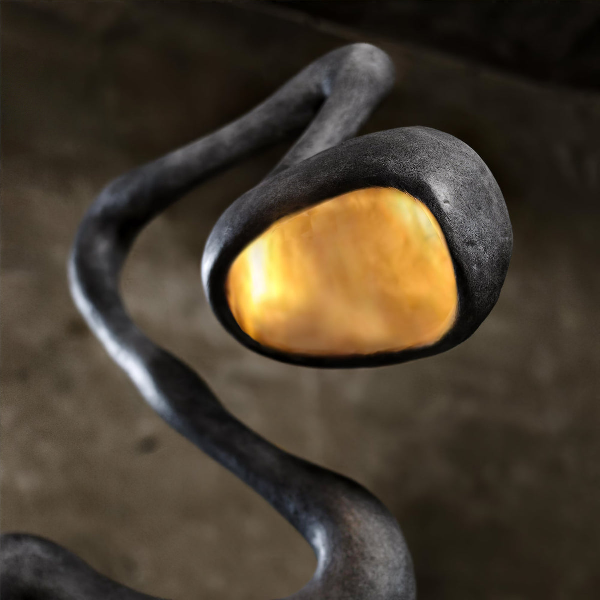 Myrrh Sculpture Floor Lamp