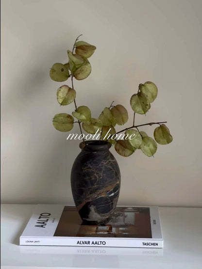 Noir Vein Stone Vase