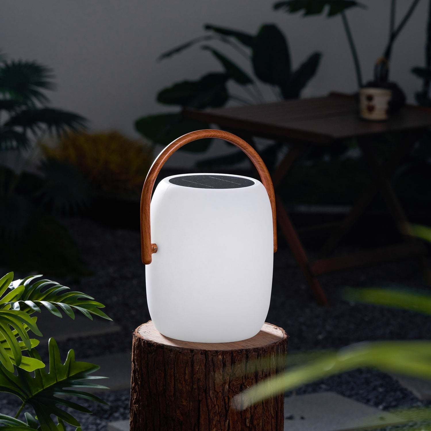 Noria Solar Outdoor Lantern Lamp