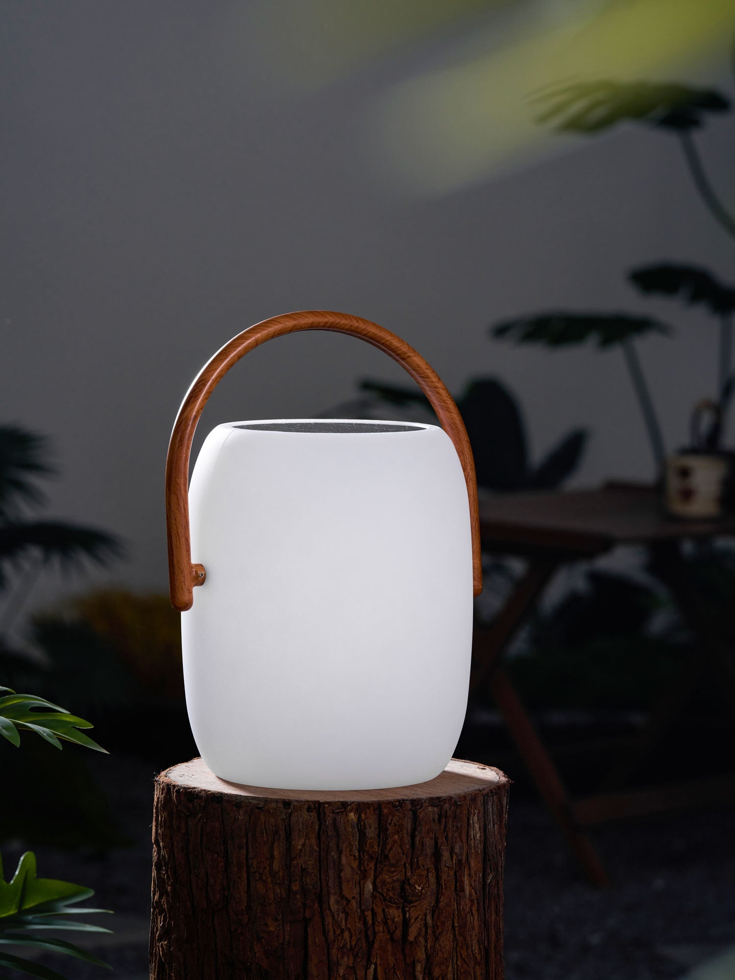 Noria Solar Outdoor Lantern Lamp