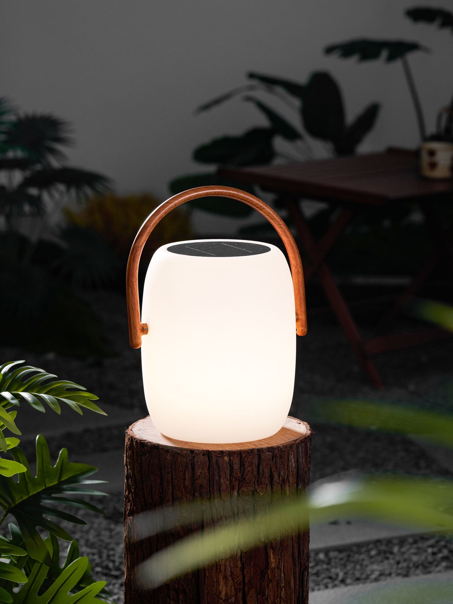 Noria Solar Outdoor Lantern Lamp