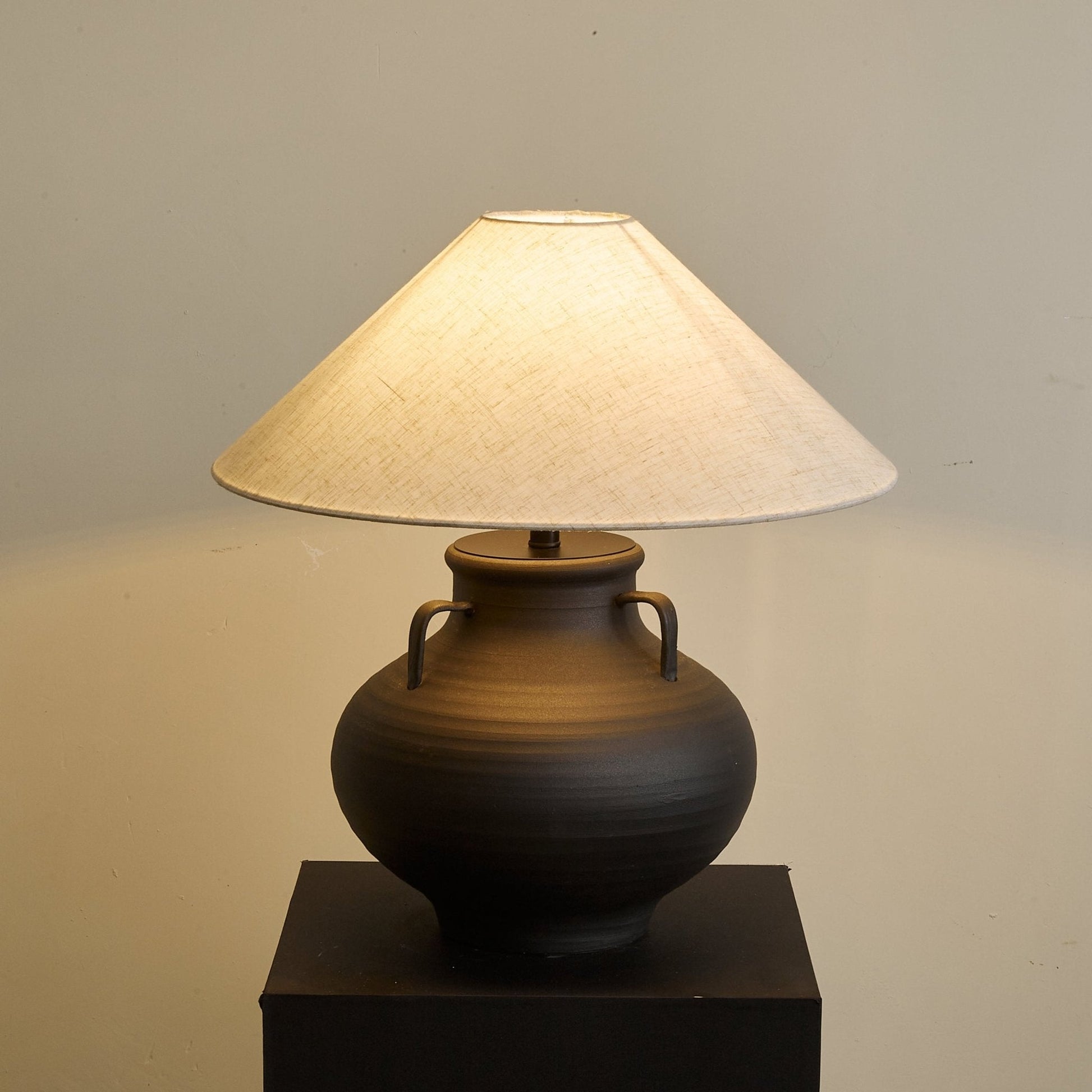 Obscura Table Lamp