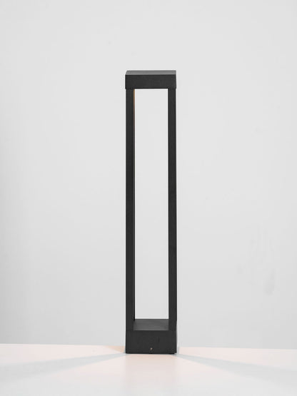 Obsidian Post Outdoor Light