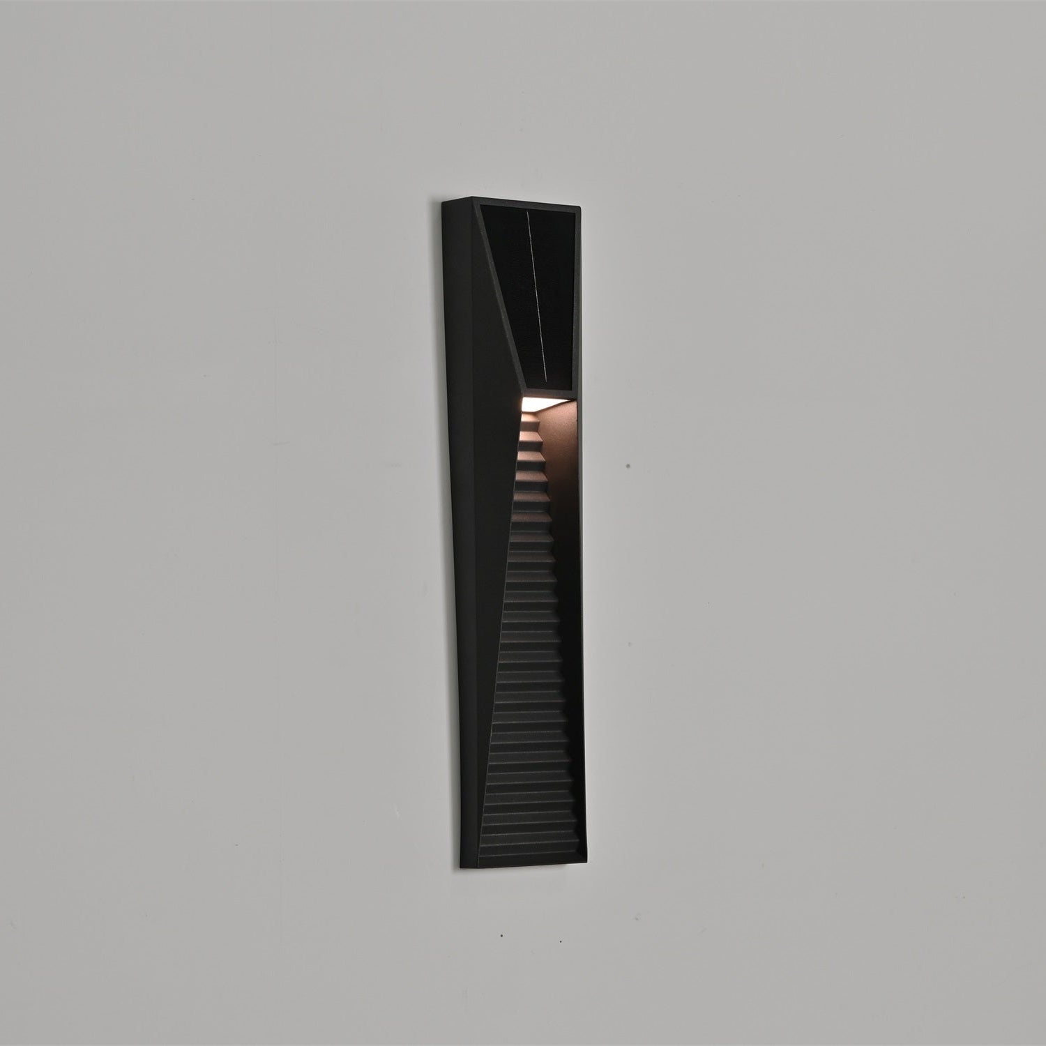 Obsidian Path Solar Outdoor Wall Light