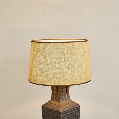Orendi Table Lamp