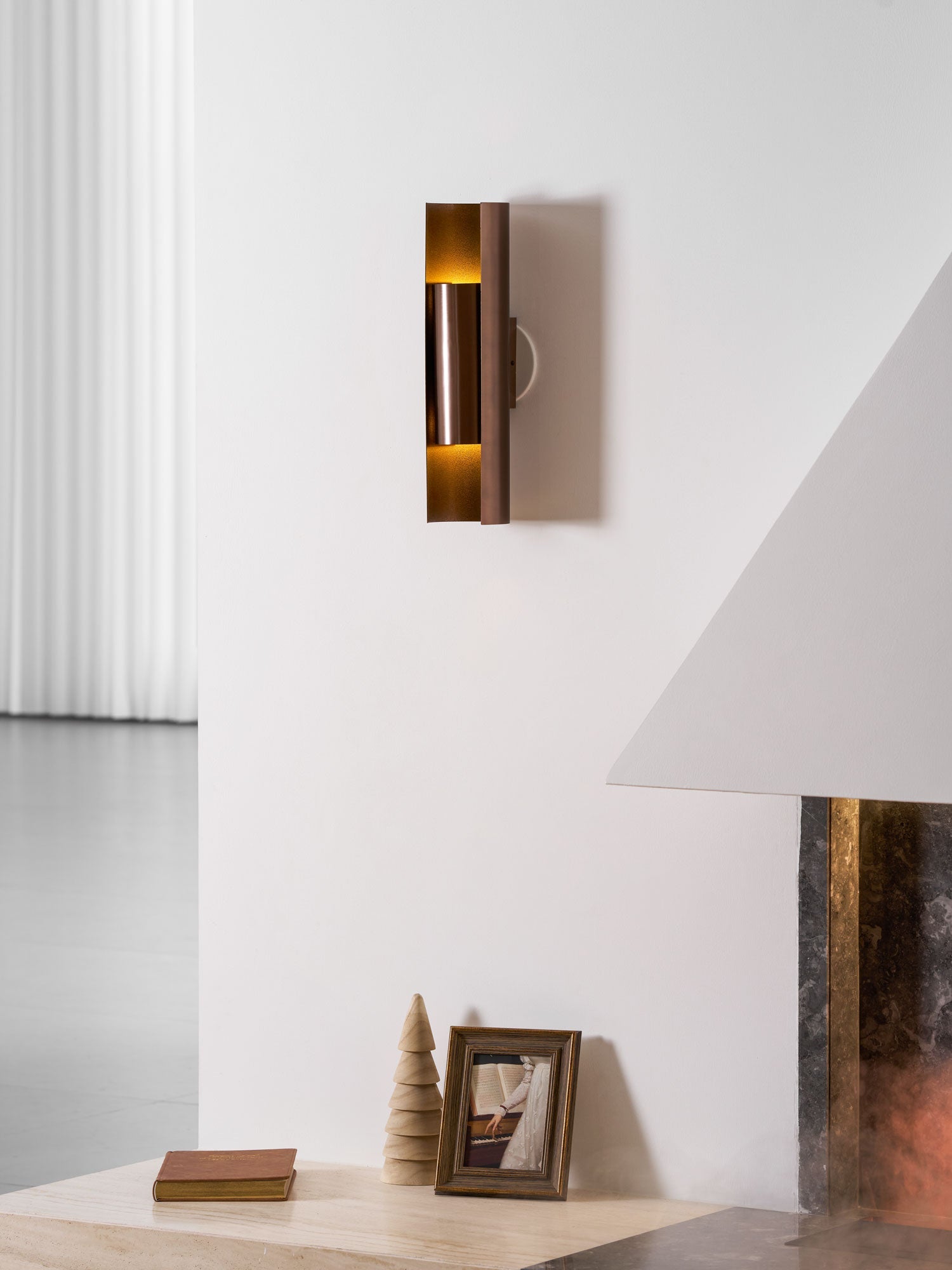 Orion Wall Lamp