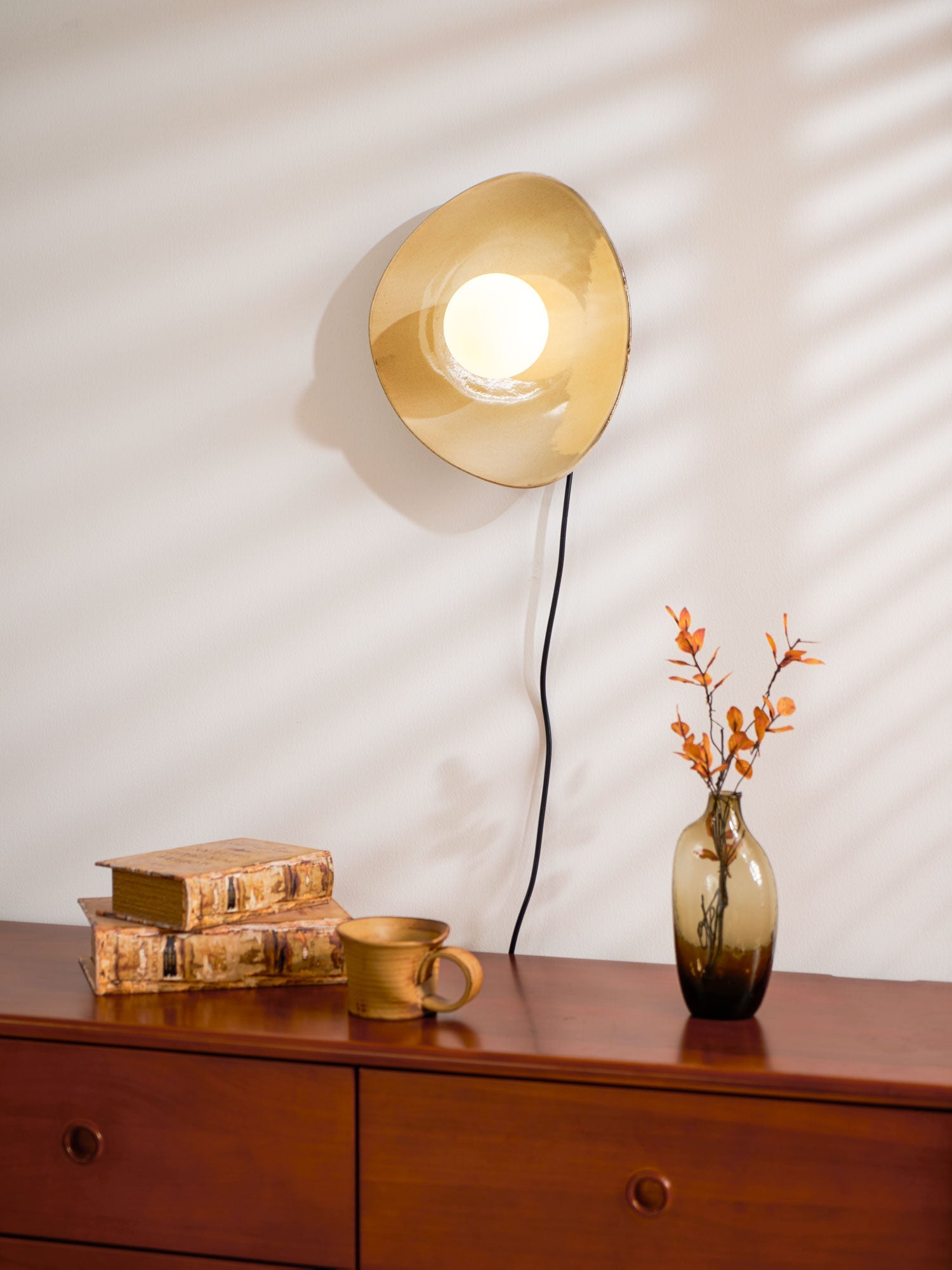 Pebble Disc Plug-in Wall Light