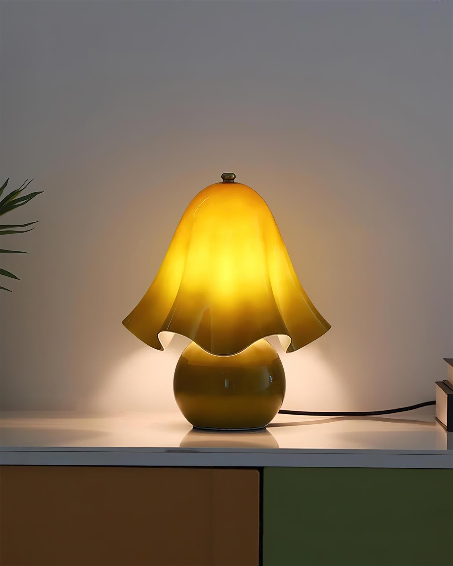 Petalia Table Light