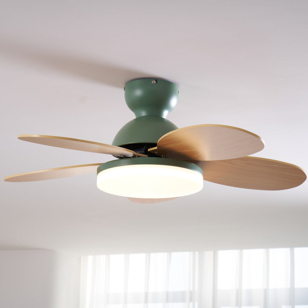 Petalo Ceiling Fan Light