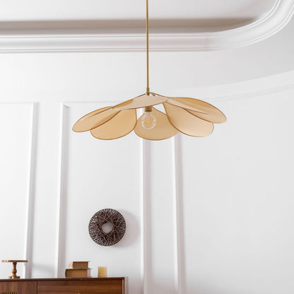 Precieuse Petals Pendant Lamp