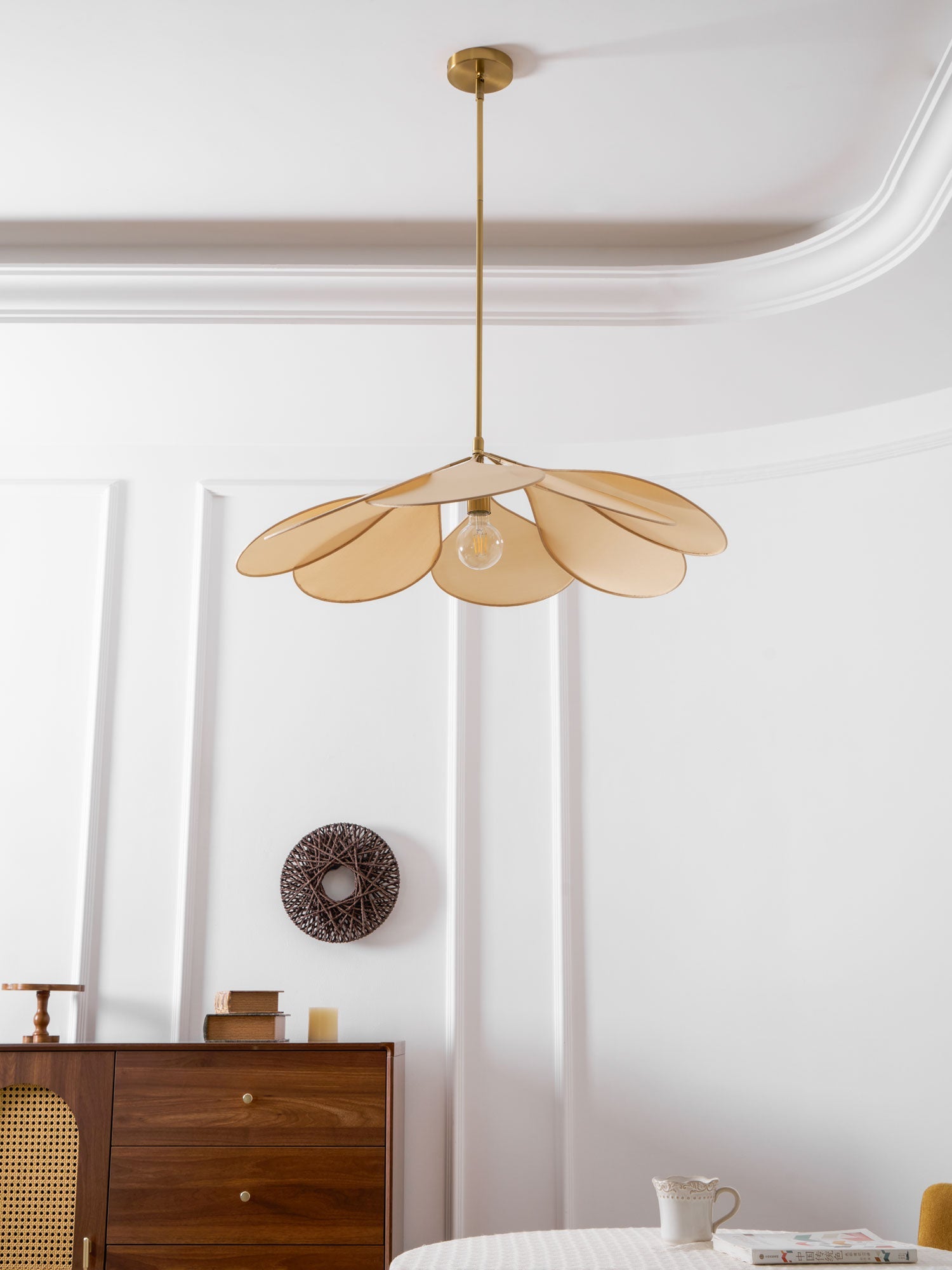 Precieuse Petals Pendant Lamp