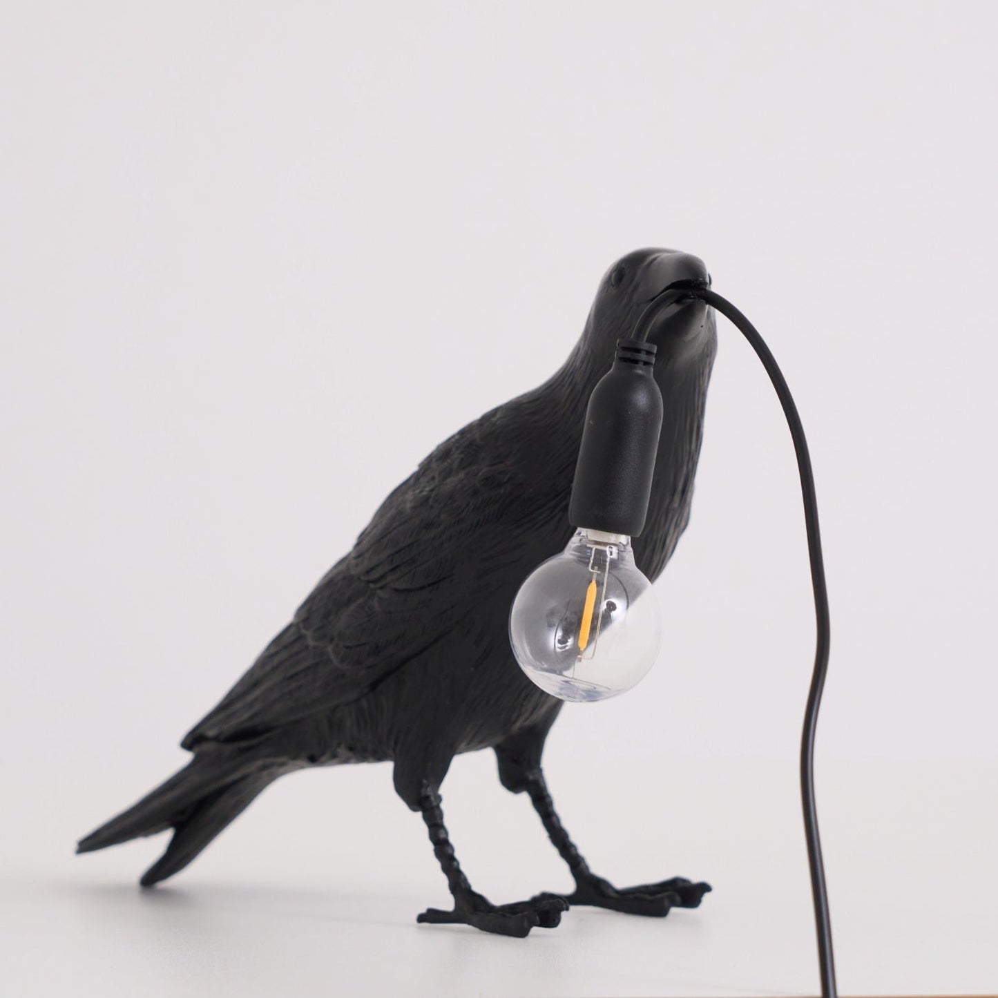 Raven Resin Table Lamp