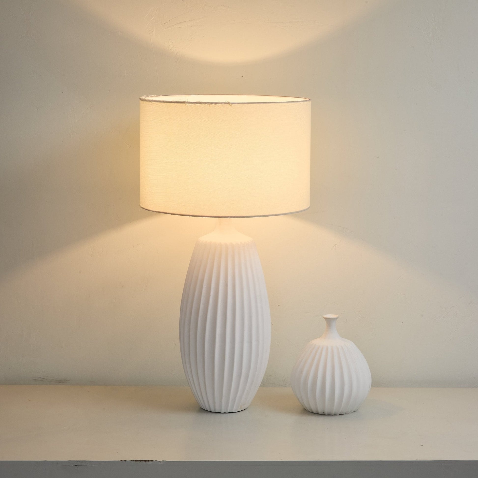 Ribbed Ceramic Table Lamp
