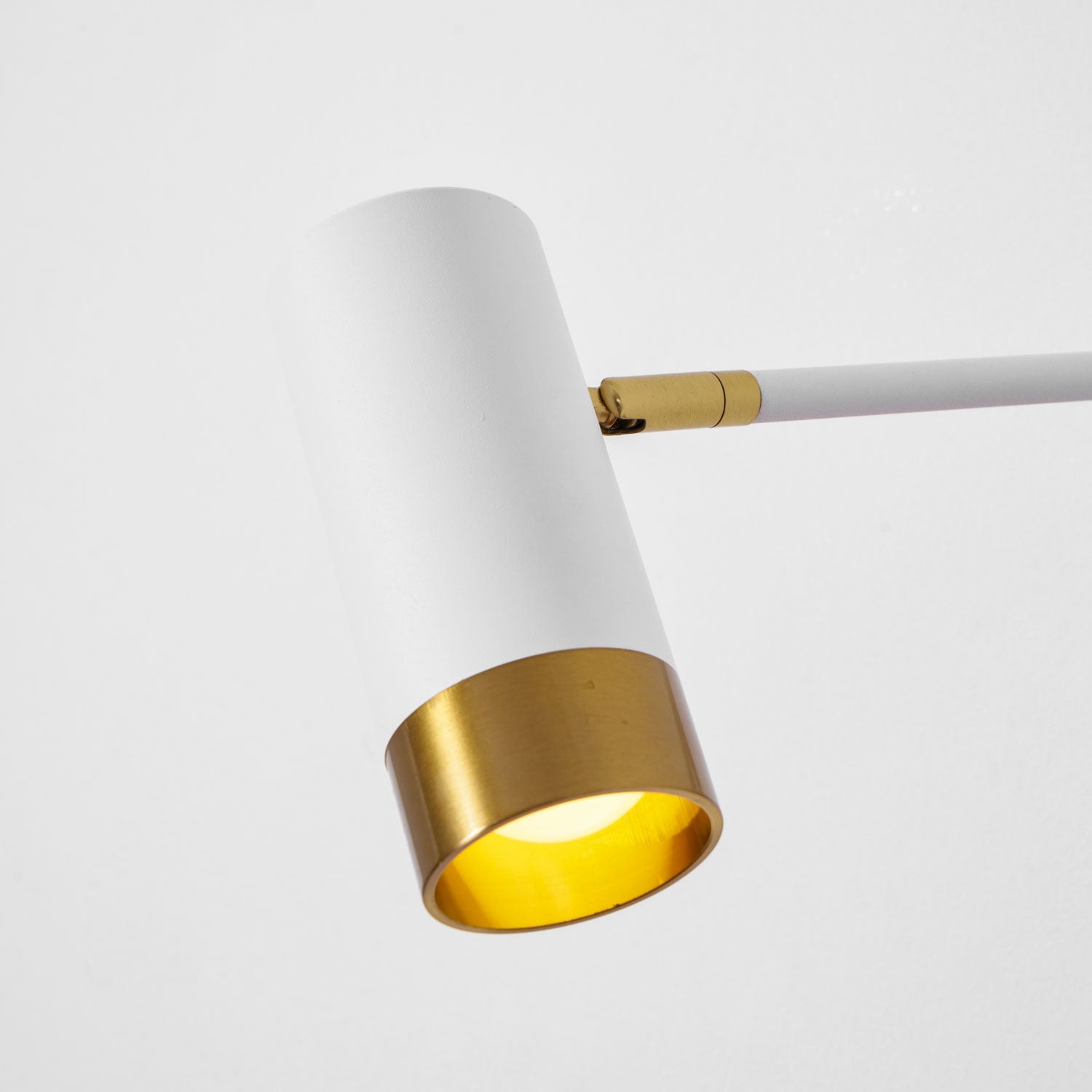 Ridge Arm Wall Lamp