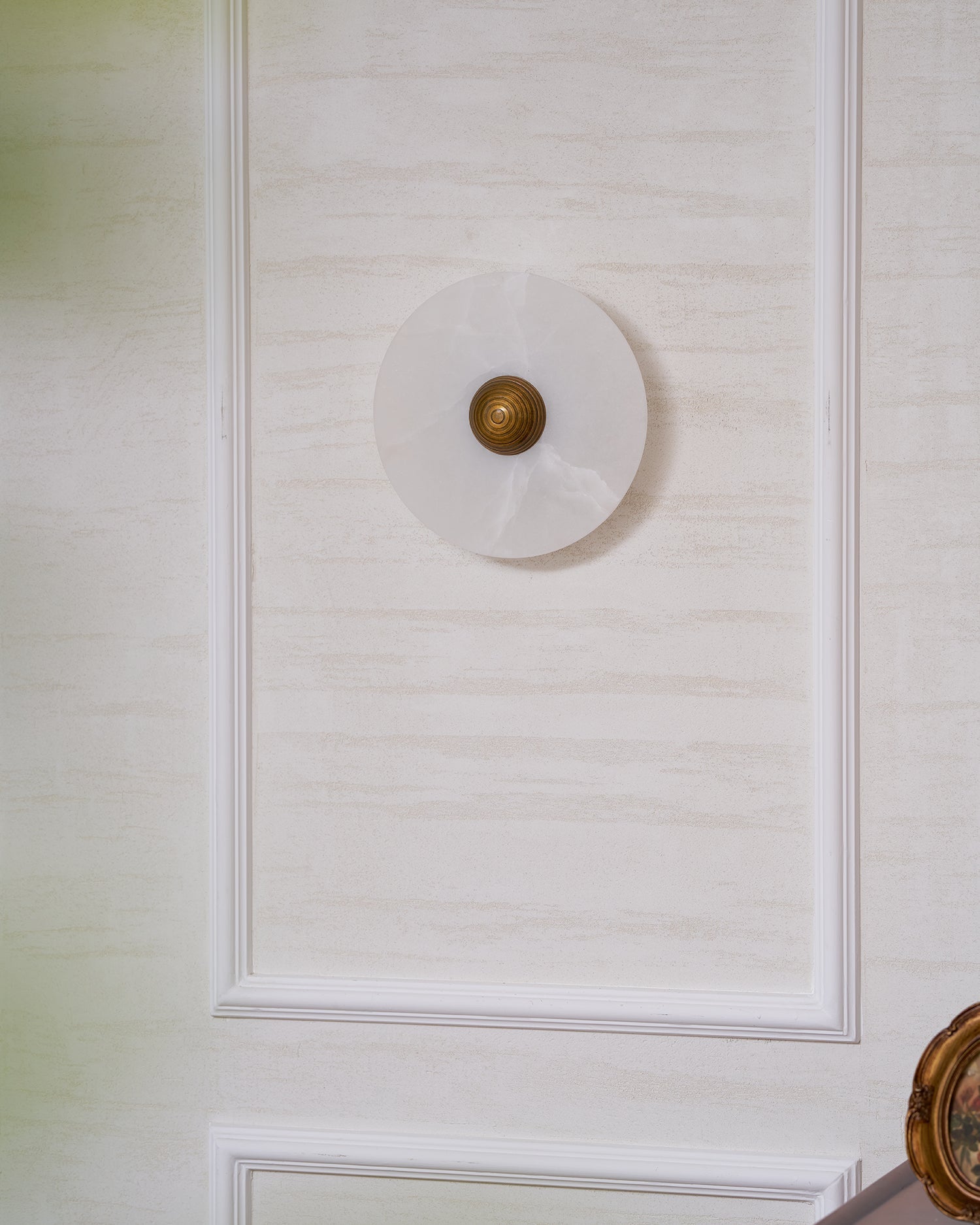 Nayra Alabaster Wall Lamp