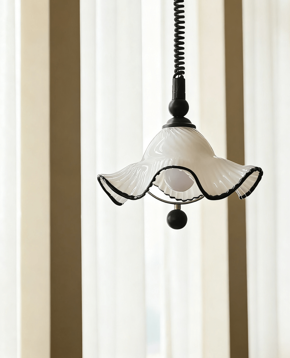 Ruffled Shade Pendant Lamp