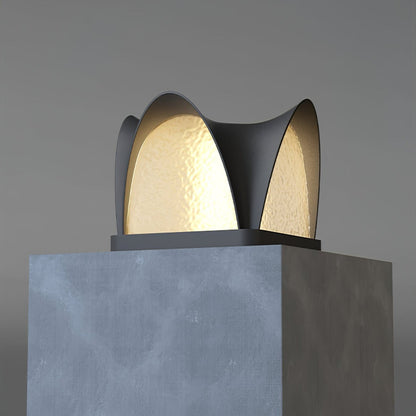 Sculptform Solar Outdoor Light