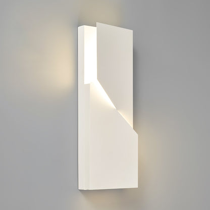 Shadows Grand Plug-in Sconce
