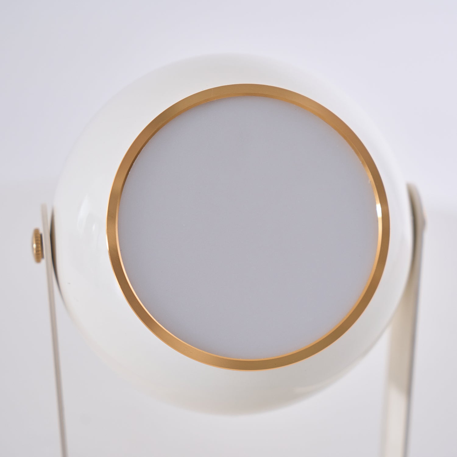 Svejk Table Lamp (Built-in Battery)