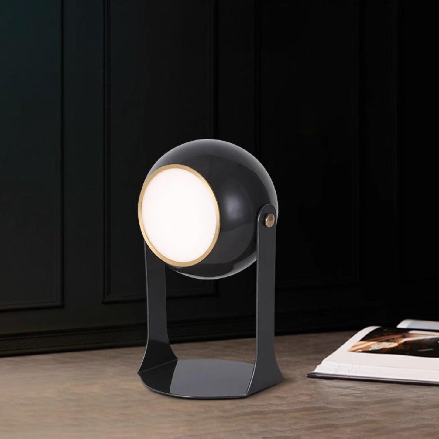 Svejk Table Lamp (Built-in Battery)