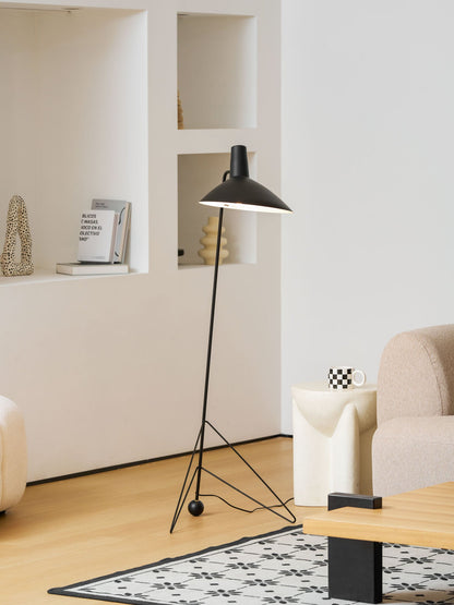 Svelte Noir Floor Lamp