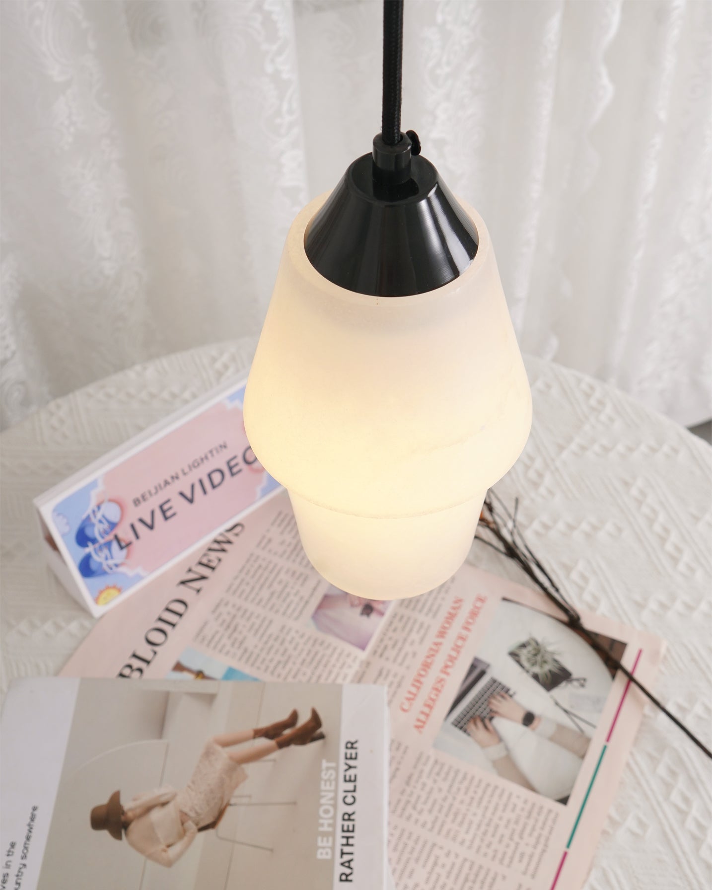 TEN MA DO Alabaster Pendant Lamp