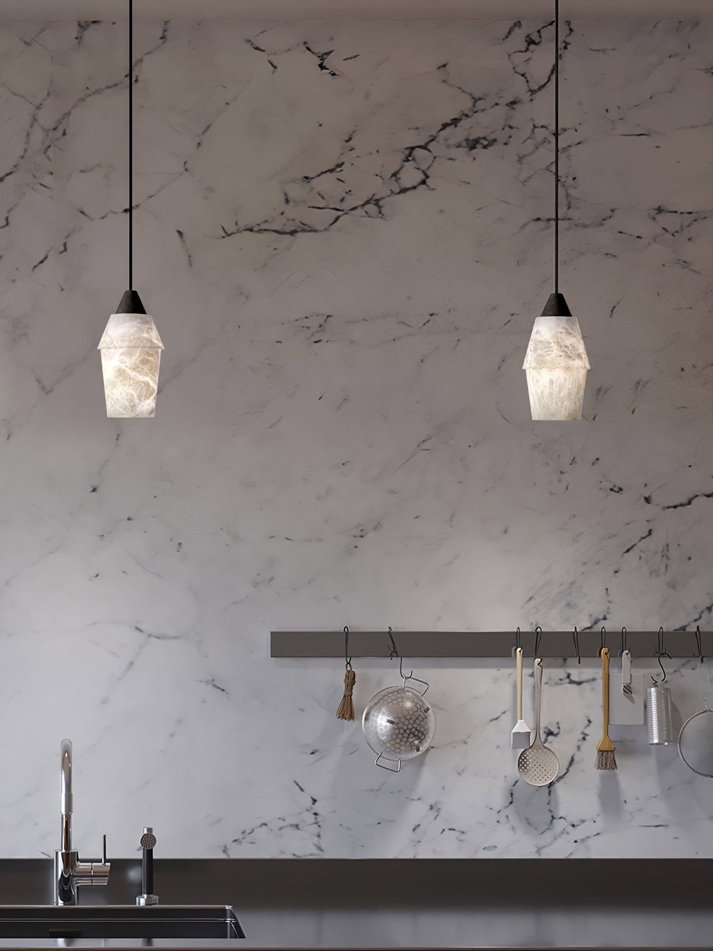 TEN MA DO Alabaster Pendant Lamp
