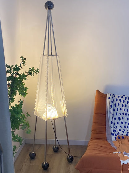 Obelisk Mesh Floor Lamp