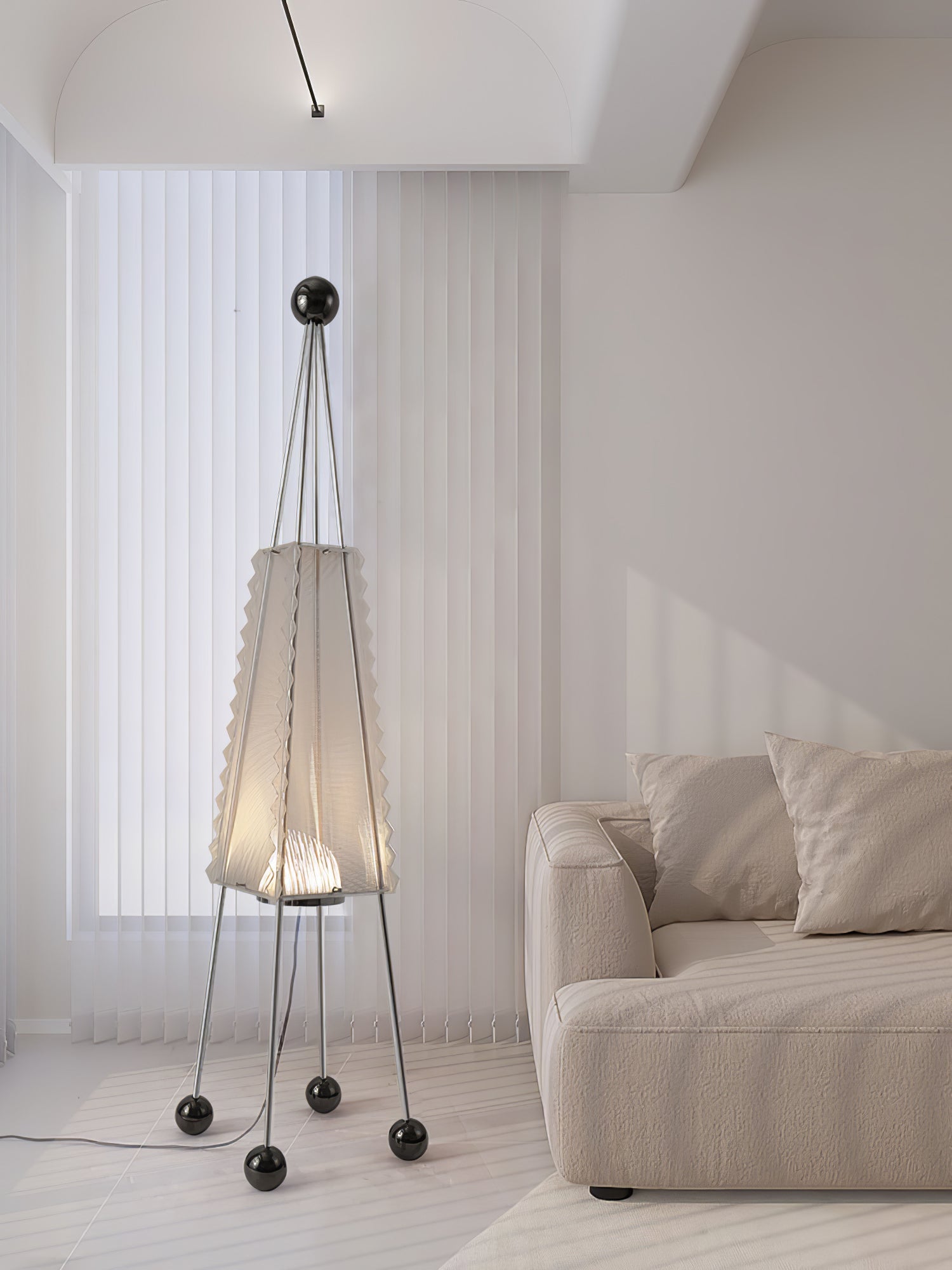 Obelisk Mesh Floor Lamp