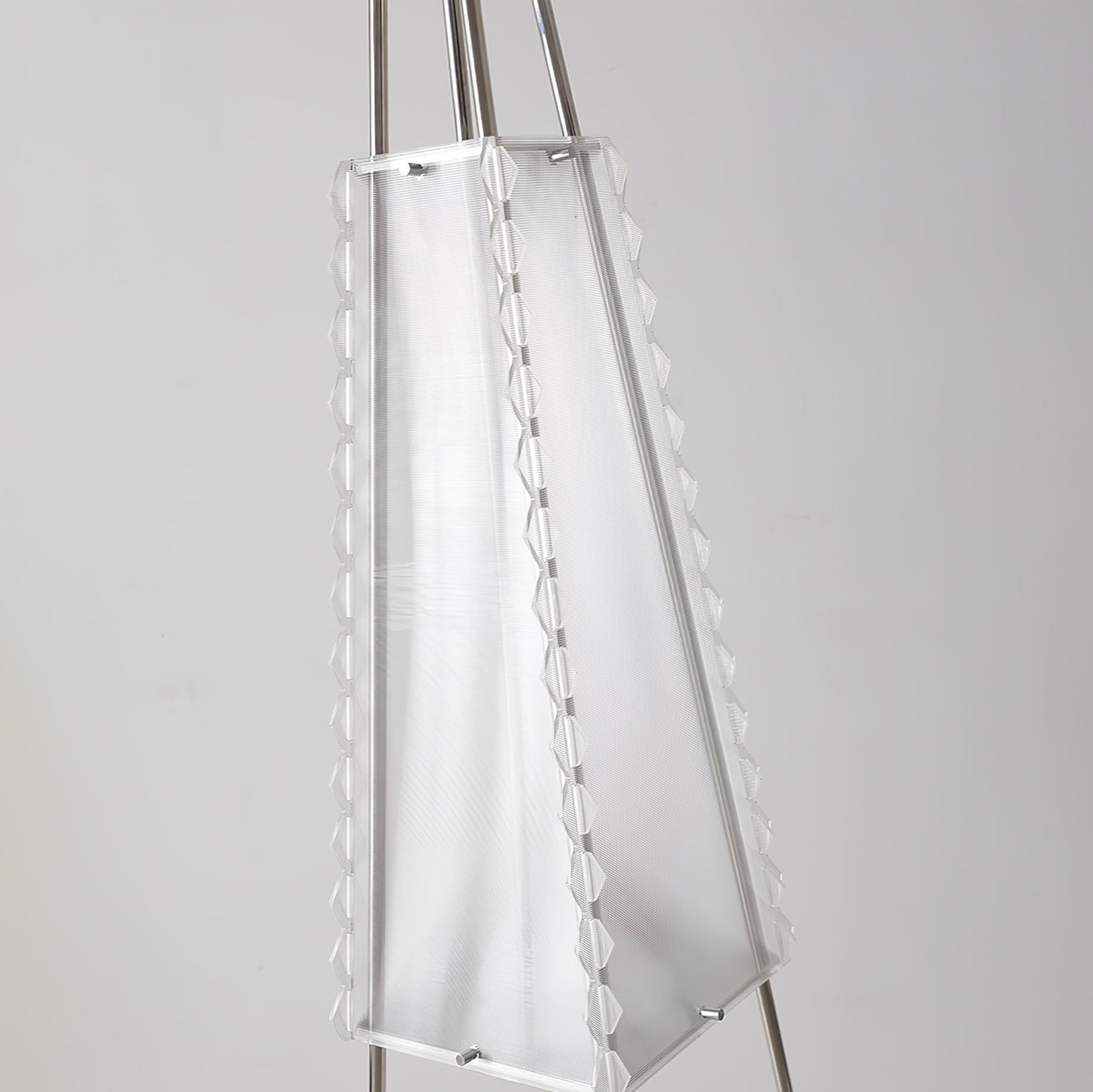 Obelisk Mesh Floor Lamp
