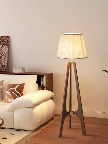 Trivelle Tripod Floor Lamp