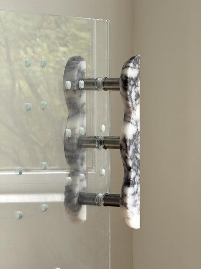 Twin-Curve Pull Handle