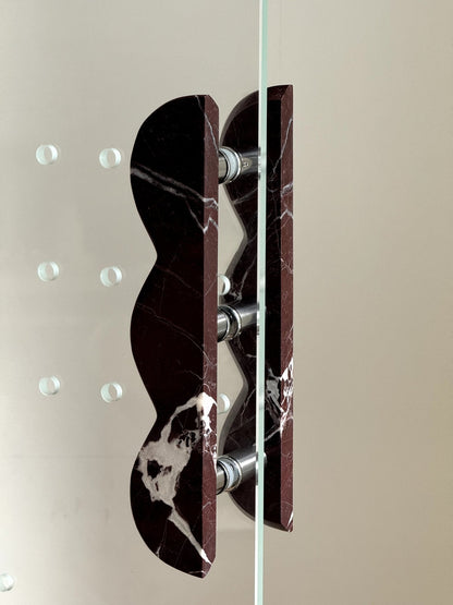 Twin-Curve Pull Handle