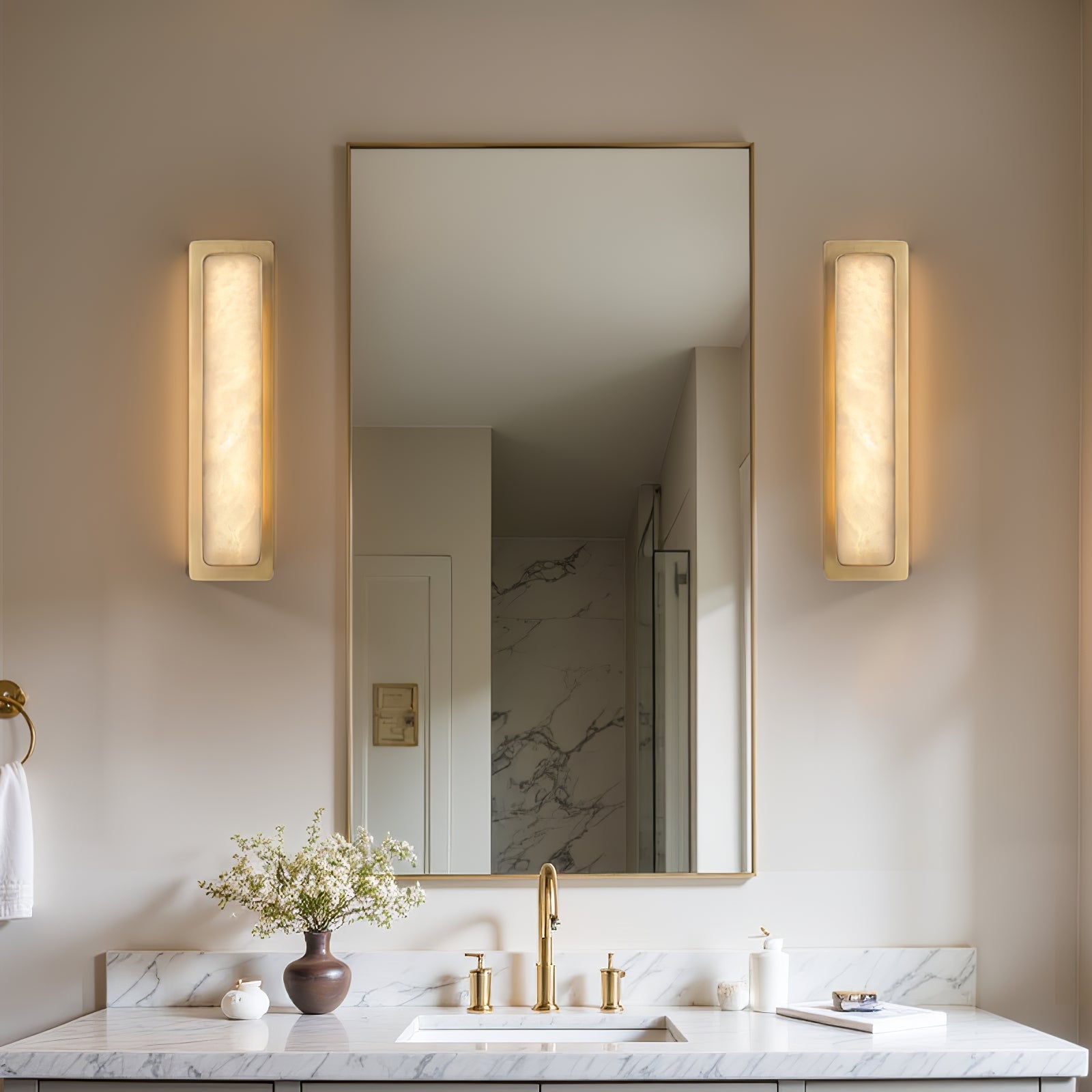 Velmora Alabaster Wall Light