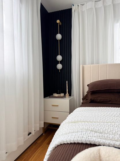 Vertical Balls Wall Lamp